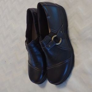 Women's Clark's slip on loafer